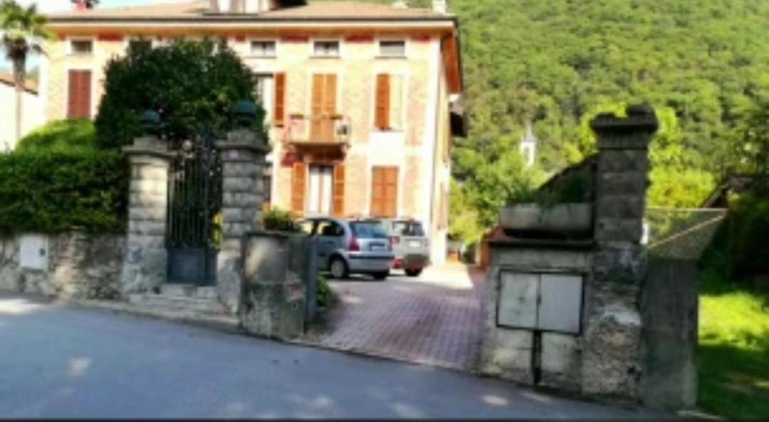 Rosso Apartment Cannobio Bagian luar foto
